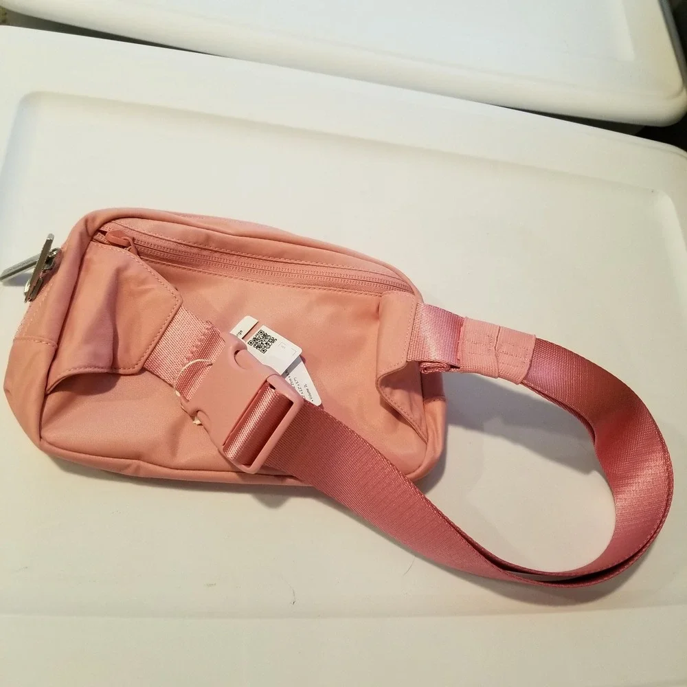 lululemon Everywhere Belt Bag Large Women O/S Pink‎ 2L Water Repellent LU9B11S